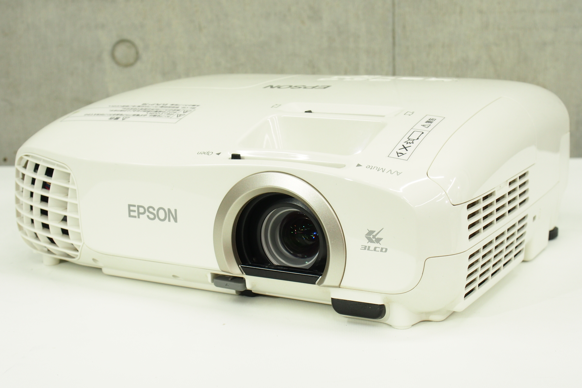 EPSON EH-TW5200 + 無線LANユニット - プロジェクター