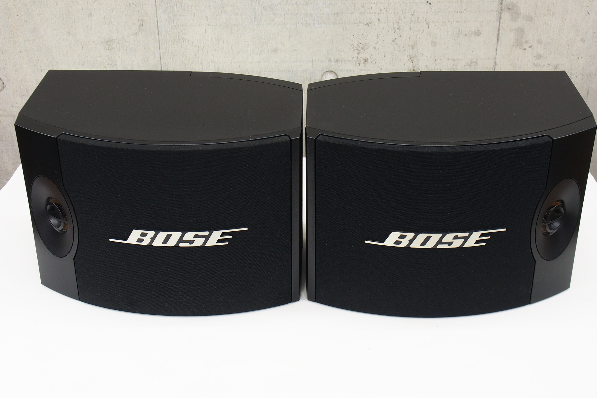 Bose 301 Series V 301V ブックシェルフスピーカー 超歓迎された