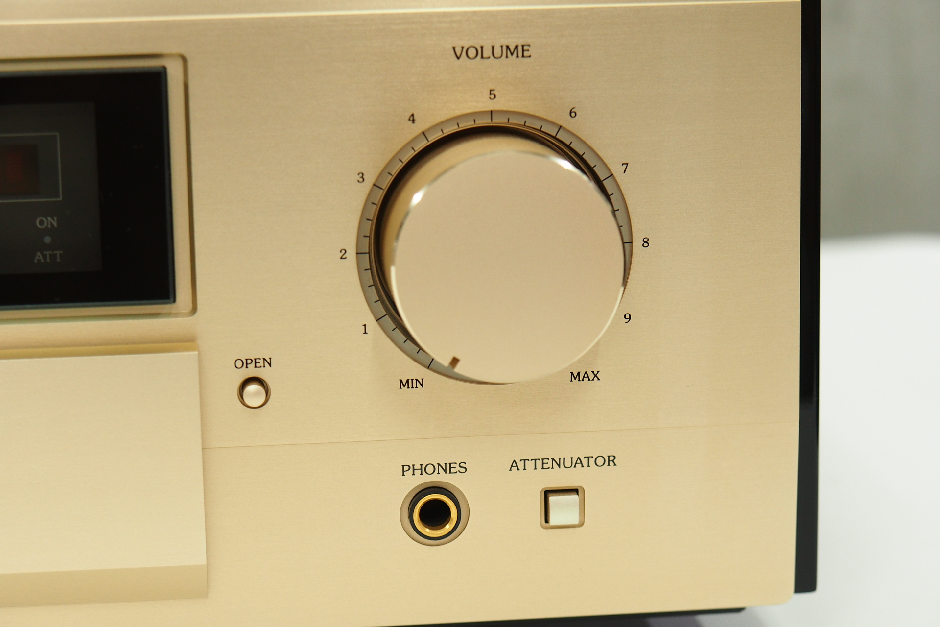 アバックWEB-SHOP / 【中古】Accuphase C-3800【コード01-11541】コントロールアンプ