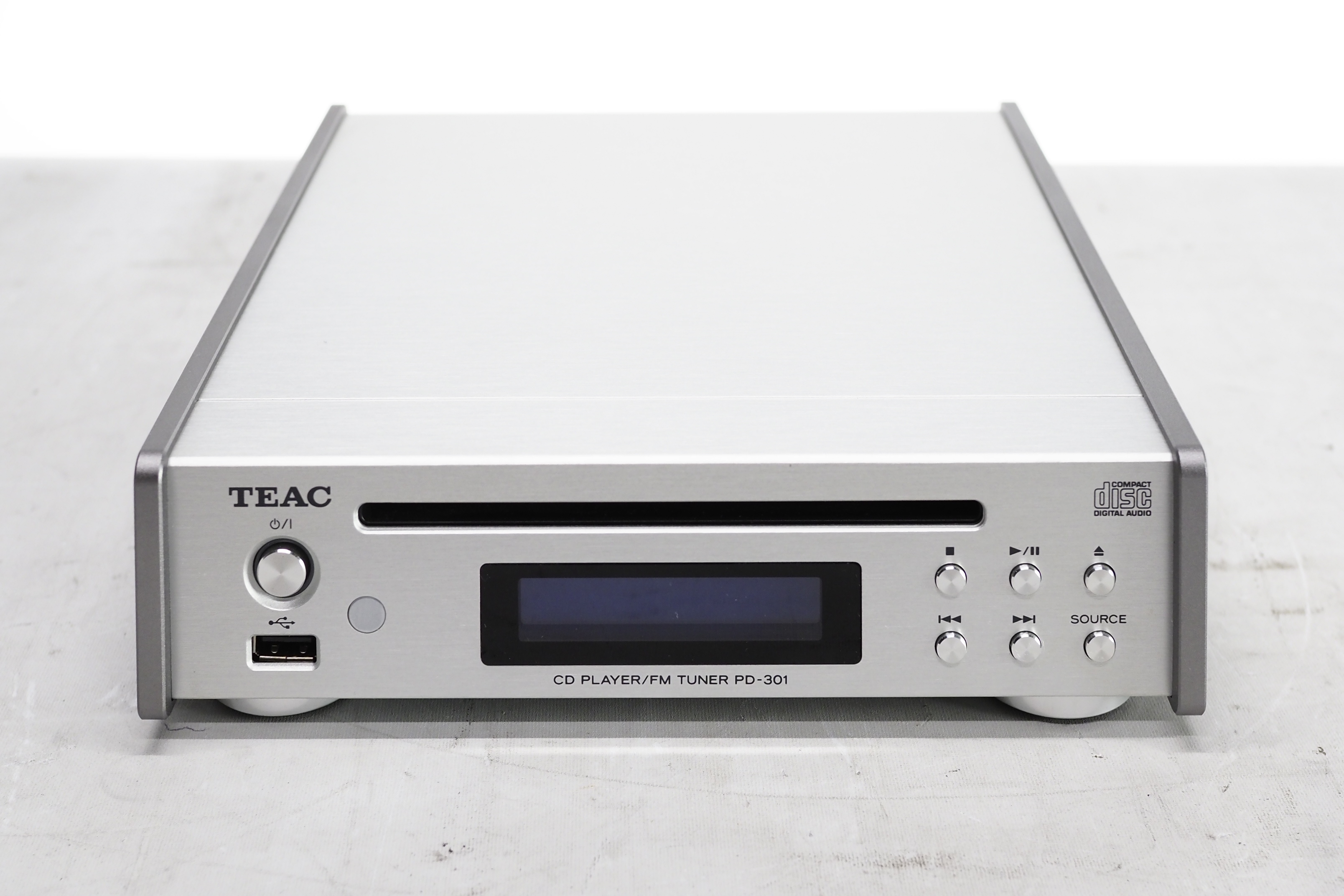 アバックWEB-SHOP / 【中古】TEAC PD-301【コード21-06308】ワイドFMチューナー搭載CDプレーヤー