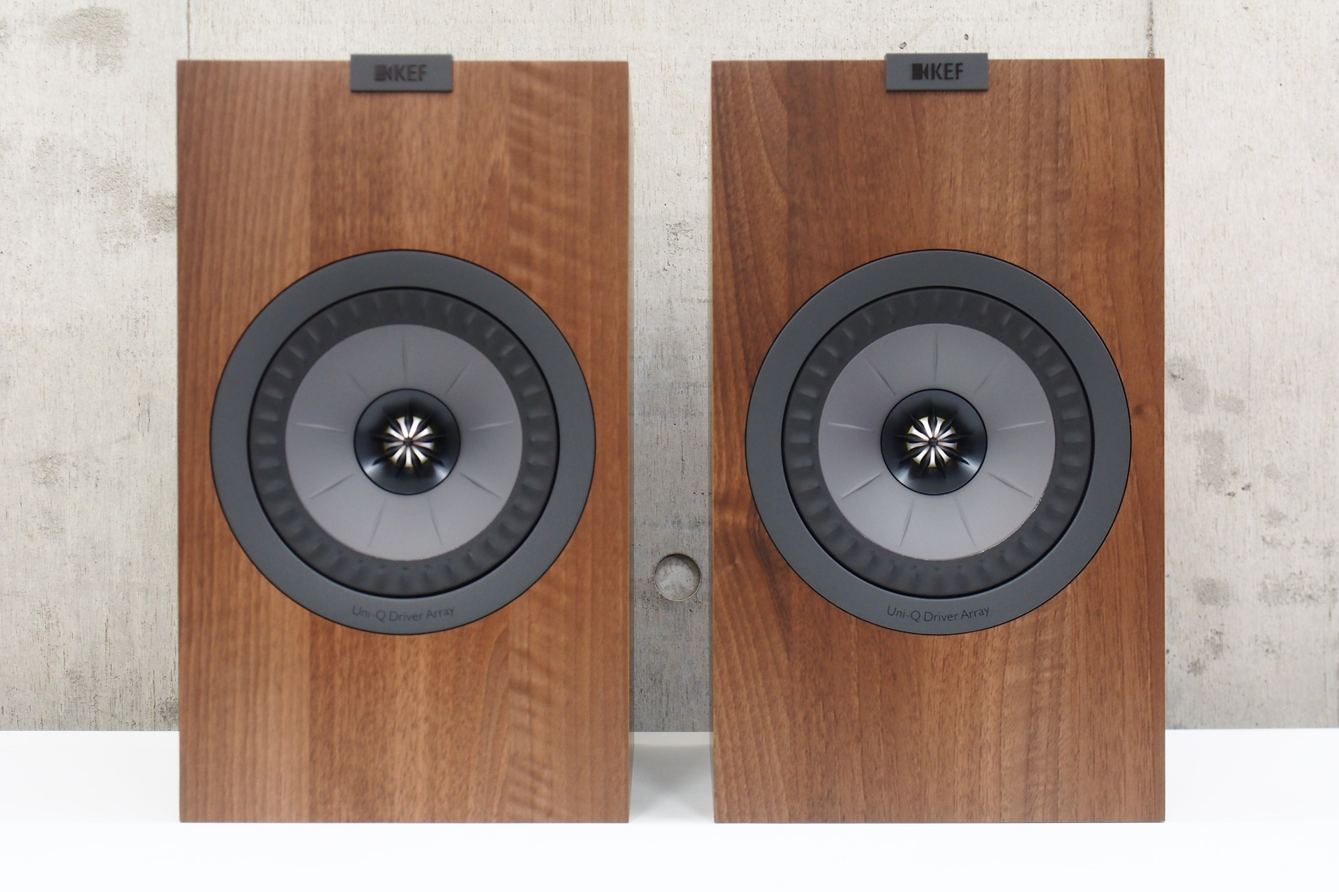 アバックWEB-SHOP / 【展示処分品】KEF Q350(WN)【コード90-02762】ブックシェルフスピーカー(ペア)