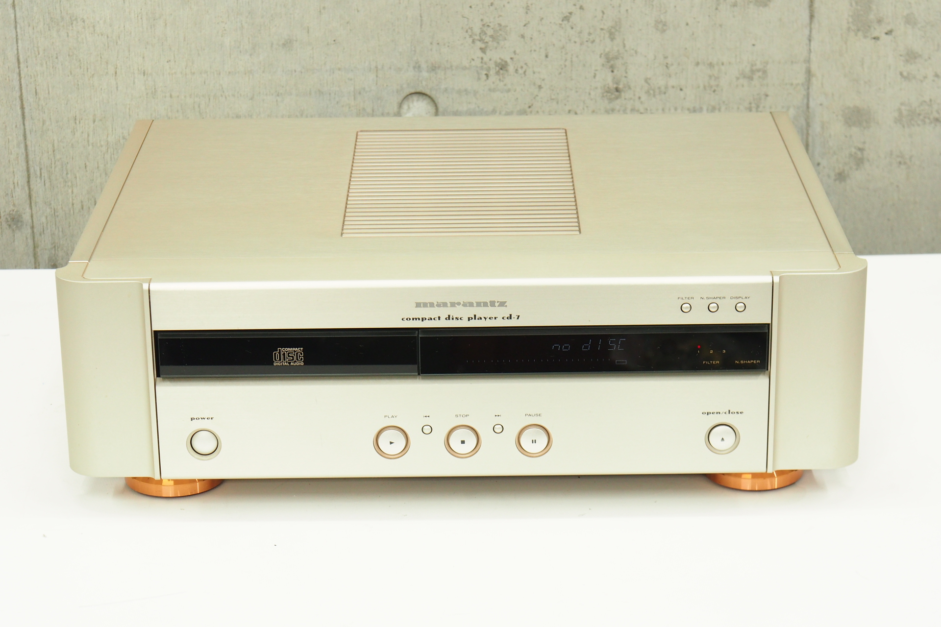 アバックWEB-SHOP / 【中古】marantz CD-7【コード01-11793】CDプレーヤー