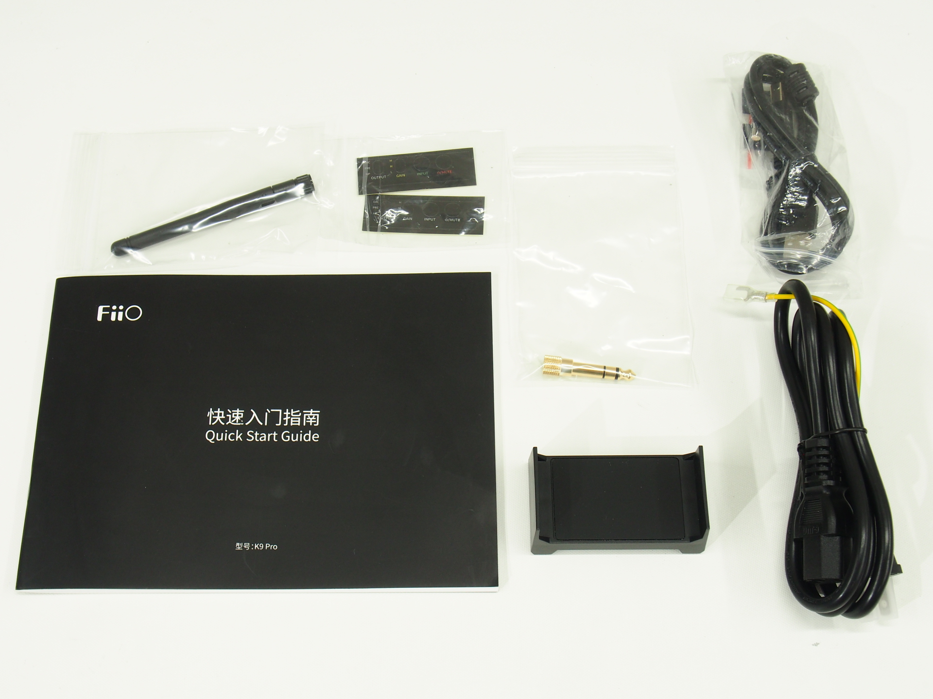 安い売上FiiO フィーオ K9 ヘッドホンアンプ（FIO-K9-B）美品 ヘッドホンアンプ・DAC