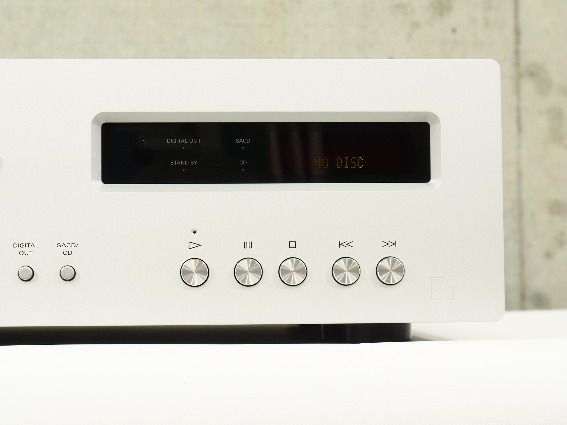 アバックWEB-SHOP / 【中古】LUXMAN D-05【コード01-10158】SACD/CDプレーヤー