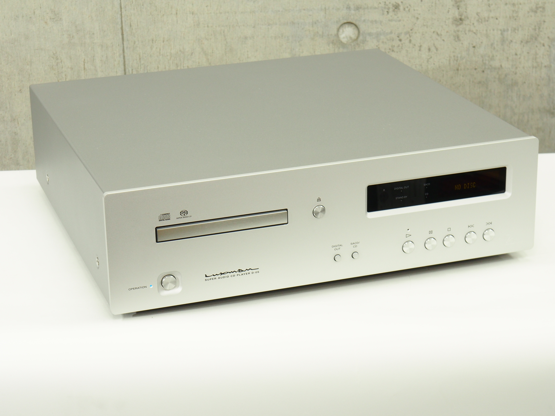 アバックWEB-SHOP / 【中古】LUXMAN D-05【コード01-10158】SACD/CDプレーヤー