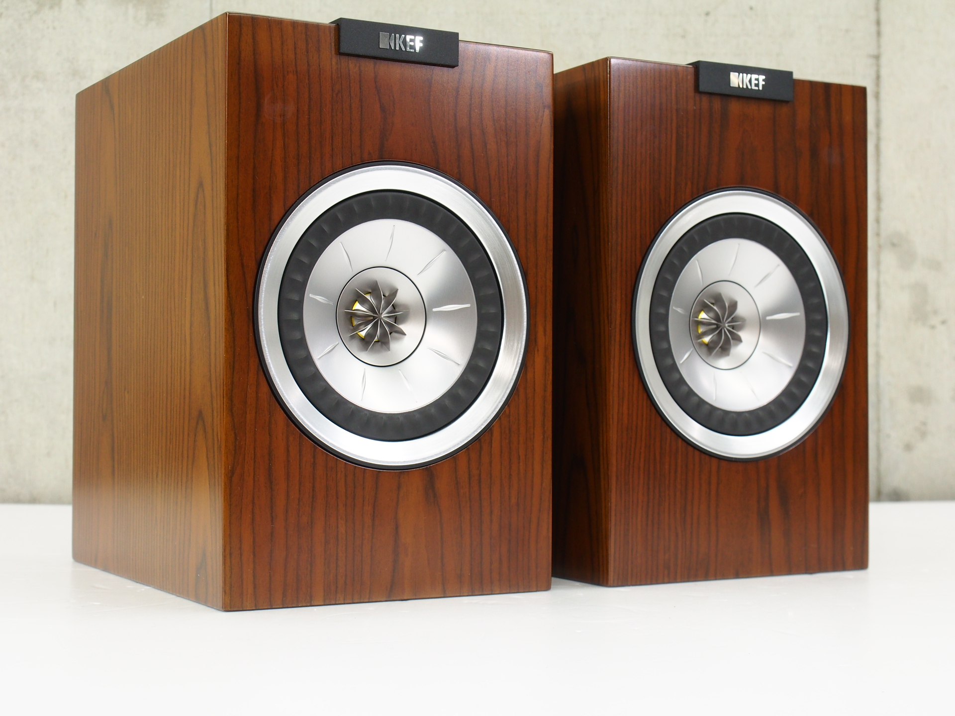 アバックWEB-SHOP / 【中古】KEF R100(W)【コード01-10298】ブックシェルフスピーカー(ペア)