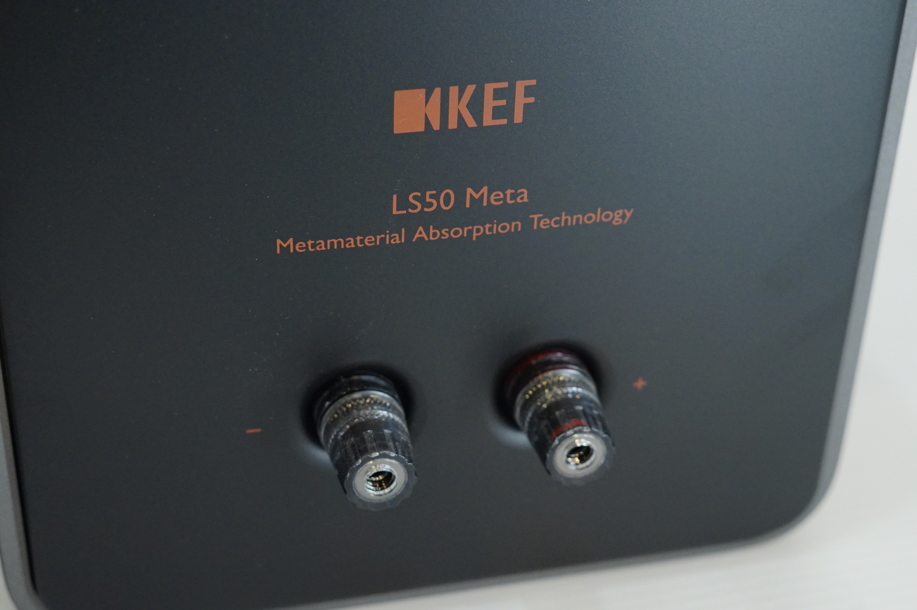 アバックWEB-SHOP / 【中古】KEF LS50 Meta (TitaniumGrey)【コード01-09877】ブックシェルフスピーカー(ペア)